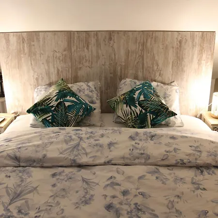 Tropical Old Town * マルベーリャ