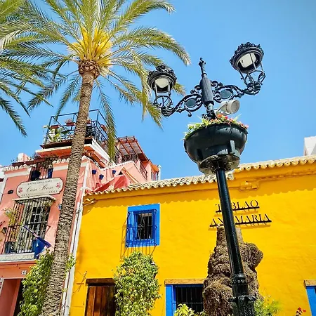 Tropical Old Town *